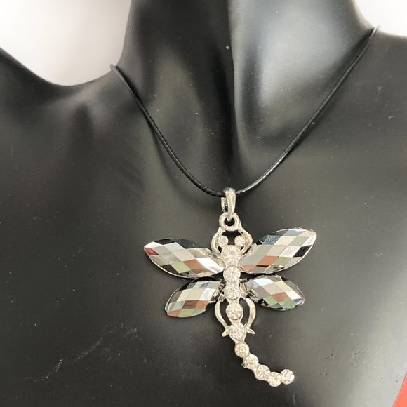 Vtg Dragonfly Necklace Pendant Insect Gray Crystal Silver Plated Black Cord 18" - Picture 3 of 10